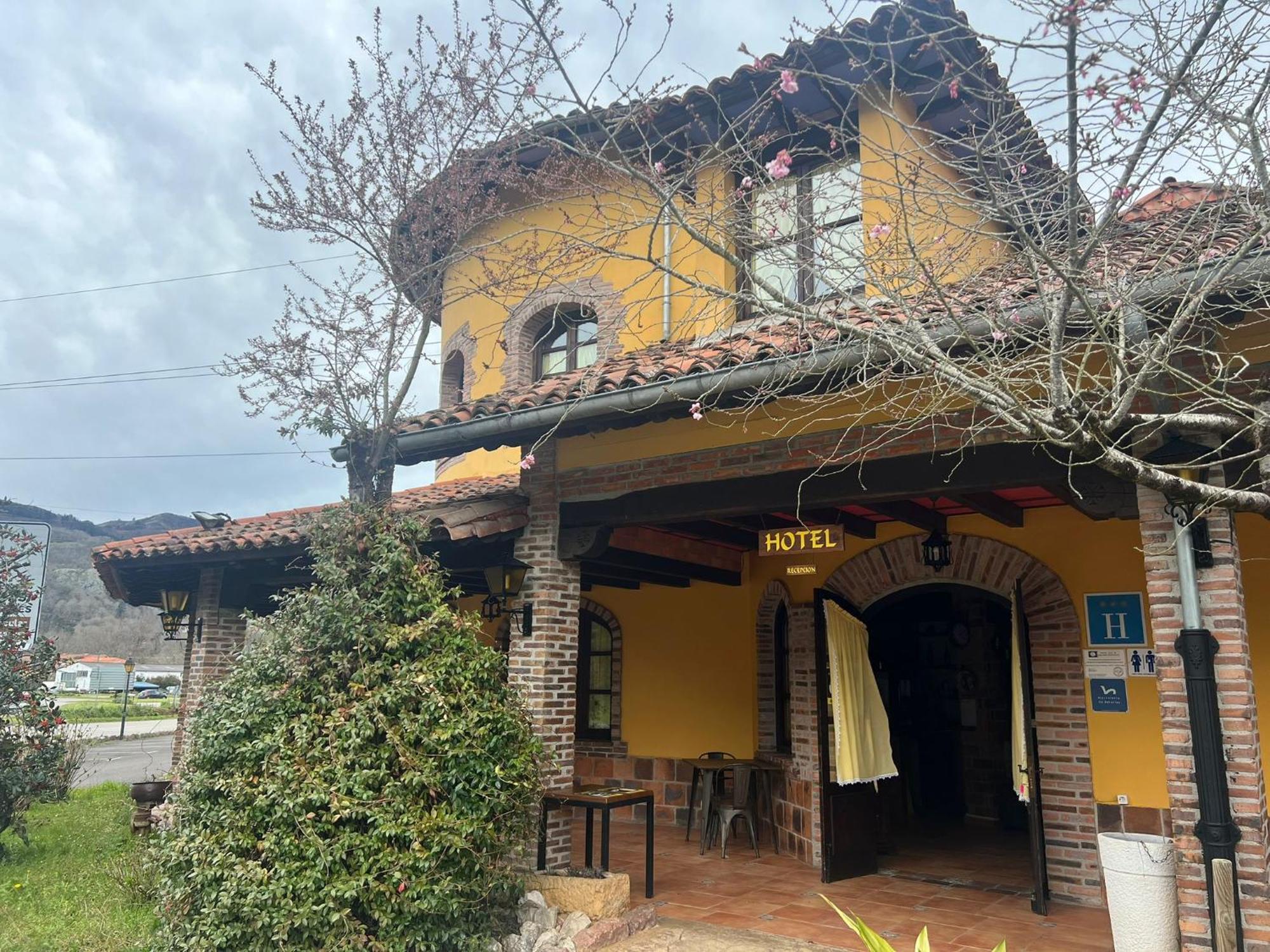 Hotel El Bricial Soto De Cangas Eksteriør bilde